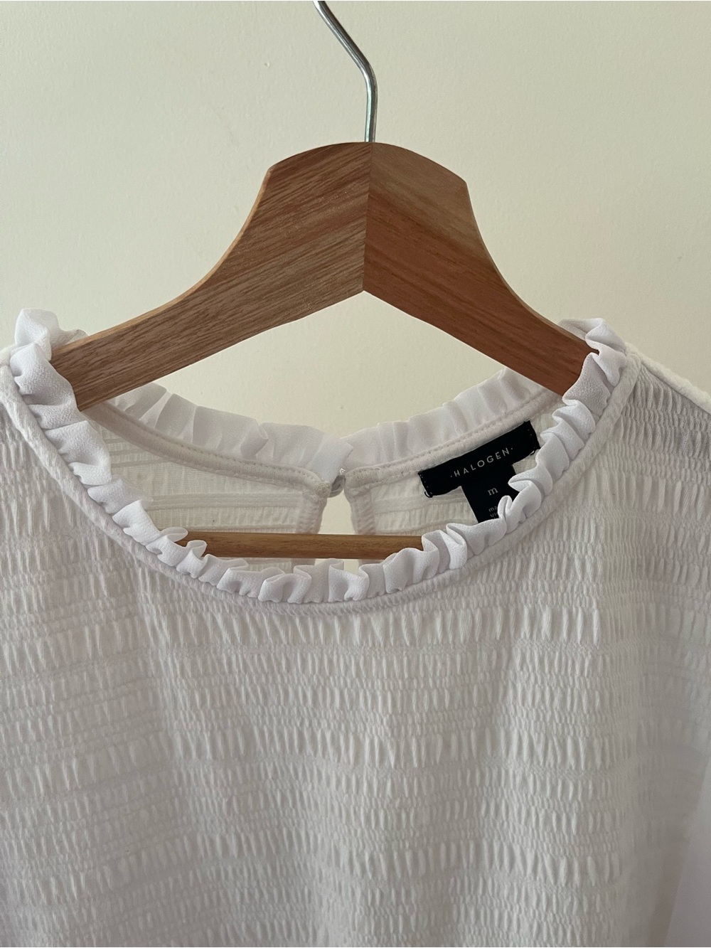 Halogen white top with rouched collar size